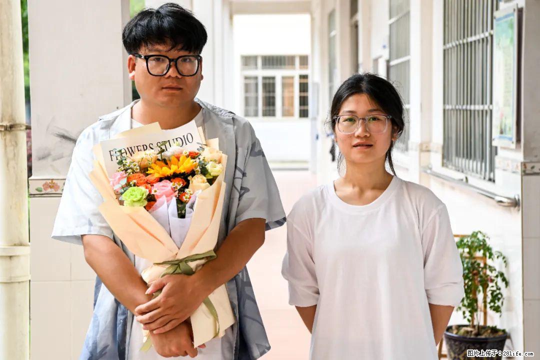 全网追的“扁担女孩”，找了一份暑假工，时薪12元 - 南阳生活资讯 - 南阳28生活网 ny.28life.net